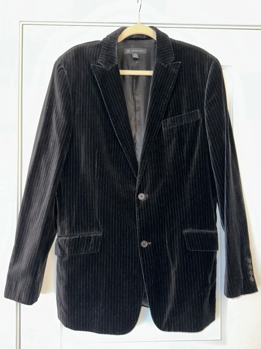 INC International Concepts men's black pinstripe velvet blazer Size 44L